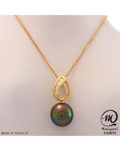 18K Gold Diamond Tahitian Pearl Pendant, 11 mm Drop