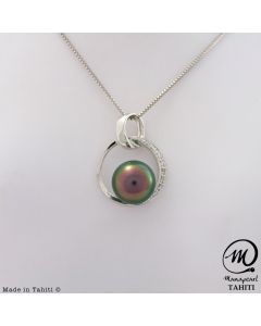 18K Gold Diamond Tahitian Pearl Pendant