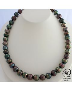 Tahitian Pearl necklace, baroque, 10-10,9 mm