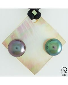 Unisex Nacre Pendant with Tahitian Pearls