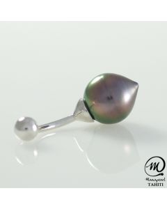 Silver Tahitian Pearl piercing