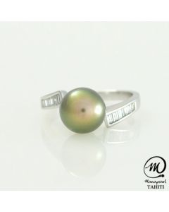 18K W Gold and Diamond Tahitian Pearl Ring